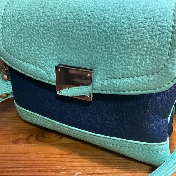 Aqua + Navy Mini Purse - Picture 3 of 11